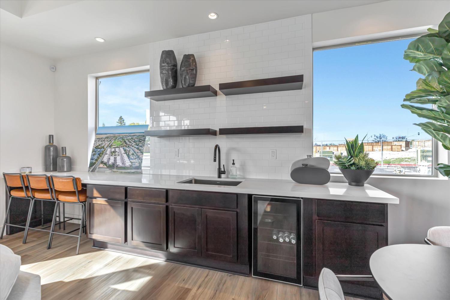 Clubhouse kitchenette with bar seating